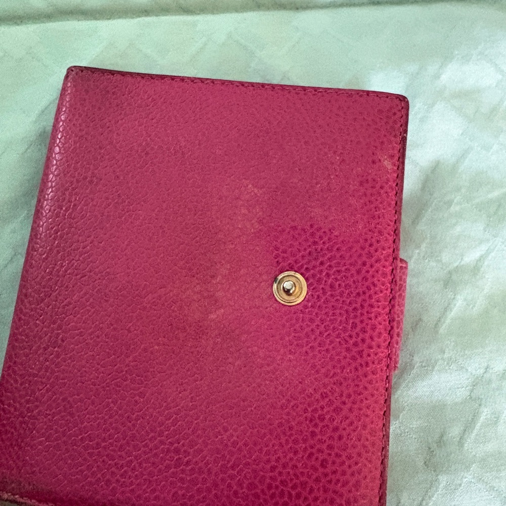 Chanel Wallet - Picture 4 of 9
